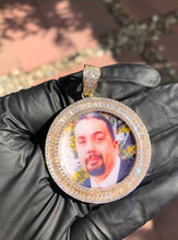 Cargar imagen en el visor de la galería, Custom Picture Pendant - Ragetown Jewelers