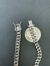 Cargar imagen en el visor de la galería, 6mm Baguette Cuban Link Chain - Ragetown Jewelers
