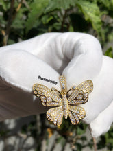 Cargar imagen en el visor de la galería, 925 Silver Butterfly Pendant - Bay Area Drip Shop
