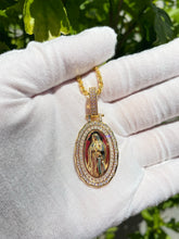Cargar imagen en el visor de la galería, Baguette Virgin Mary Pendant - Ragetown Jewelers
